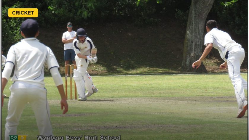 Nottinghamshire Cling to County Championship Lead as Somerset and Warwickshire Close In